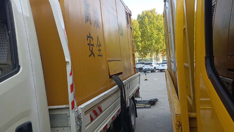 瀍河回族如何判断柴油发电机组和UPS电源的切换时间是否符合要求？