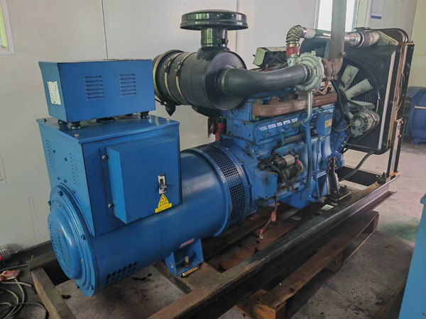 瀍河回族100kW柴油发电机组使用多级机油有哪些优缺点?