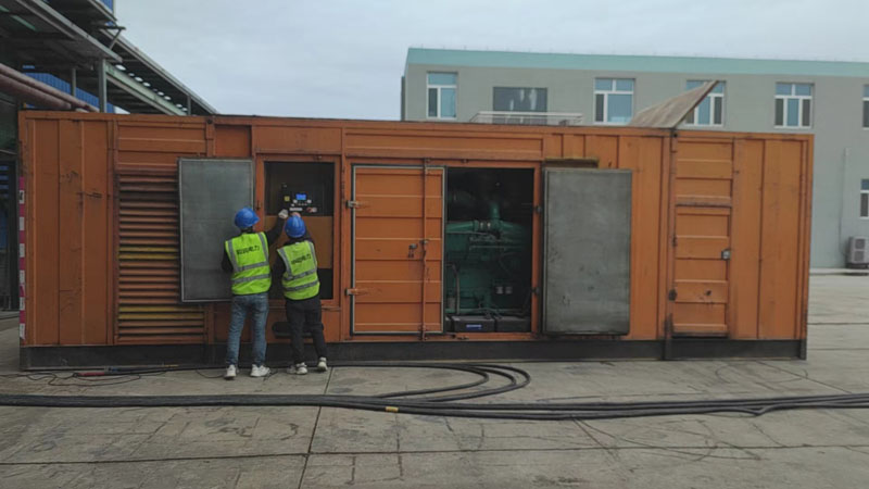 瀍河回族如何检查柴油发电机组的机油油位?